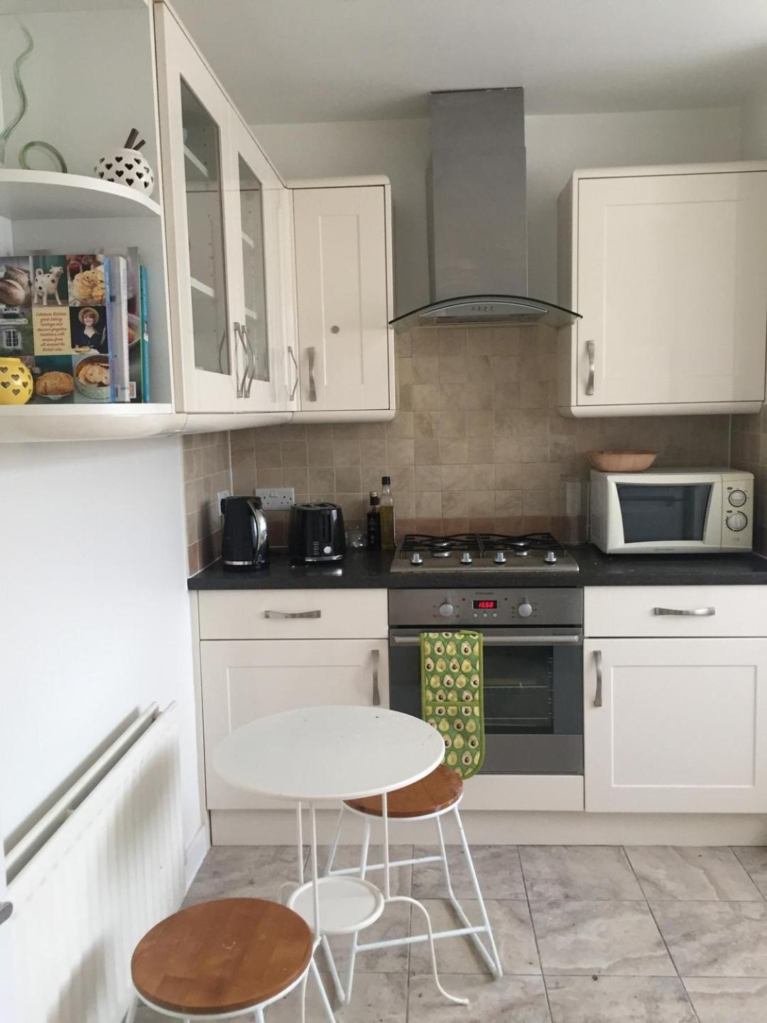 New 2Bd Flat Heart Of Battersea - Close To Station London Exterior photo