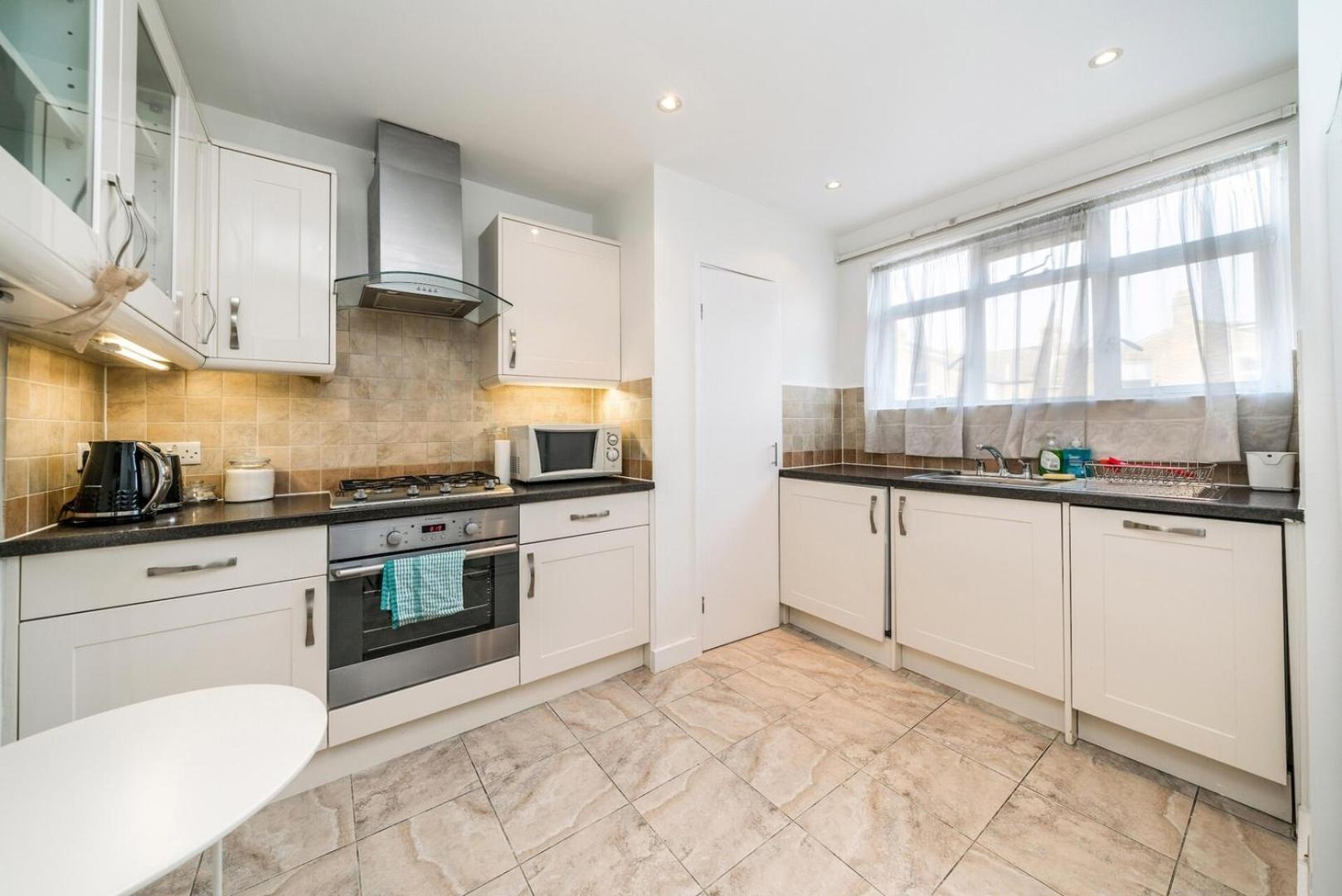 New 2Bd Flat Heart Of Battersea - Close To Station London Exterior photo